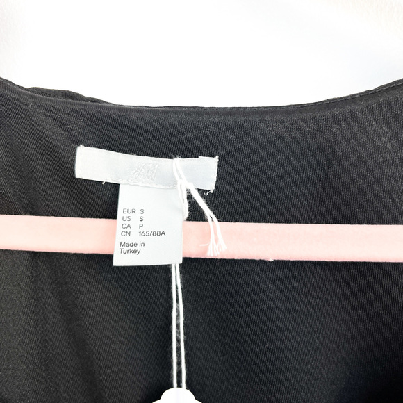 H&M Form Fitting Black Dress Mid Length - Picture 2 of 8